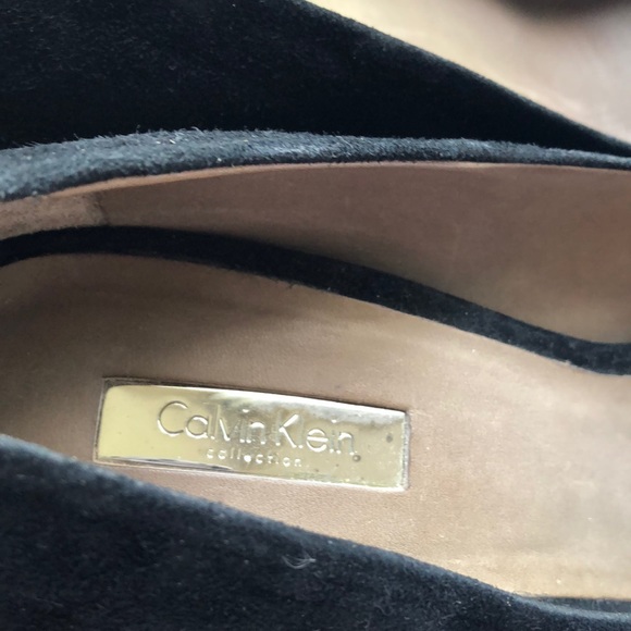 Black Suede Calvin Klein Collection Pumps - Picture 2 of 4